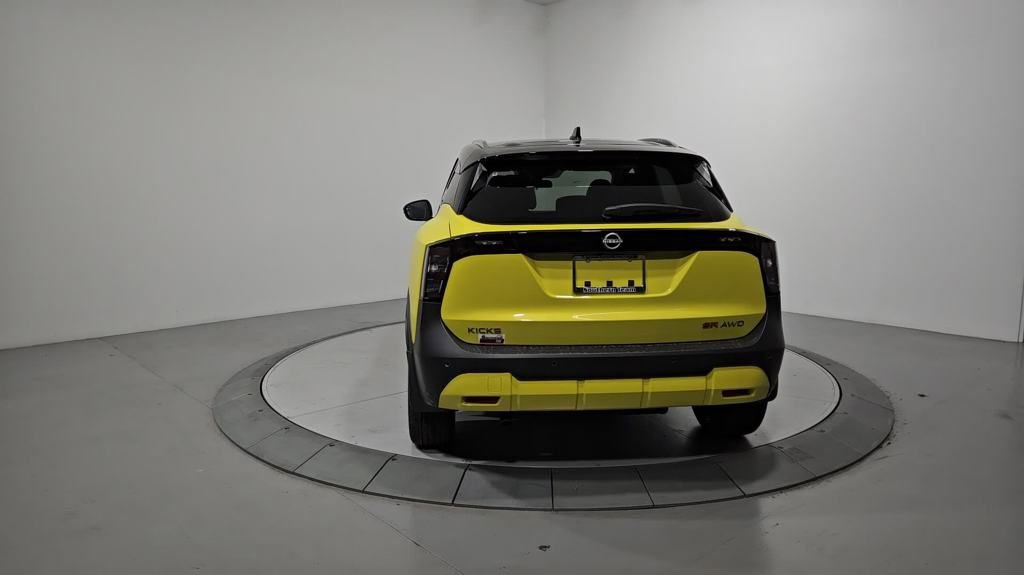 New 2025 Nissan Kicks SR image 4