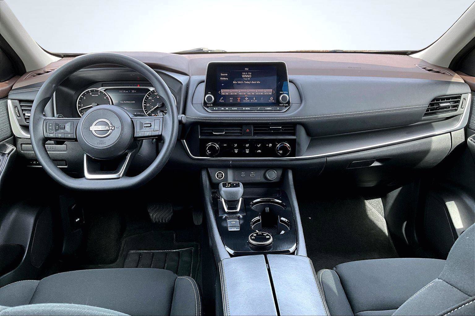 Used 2023 Nissan Rogue S image 16