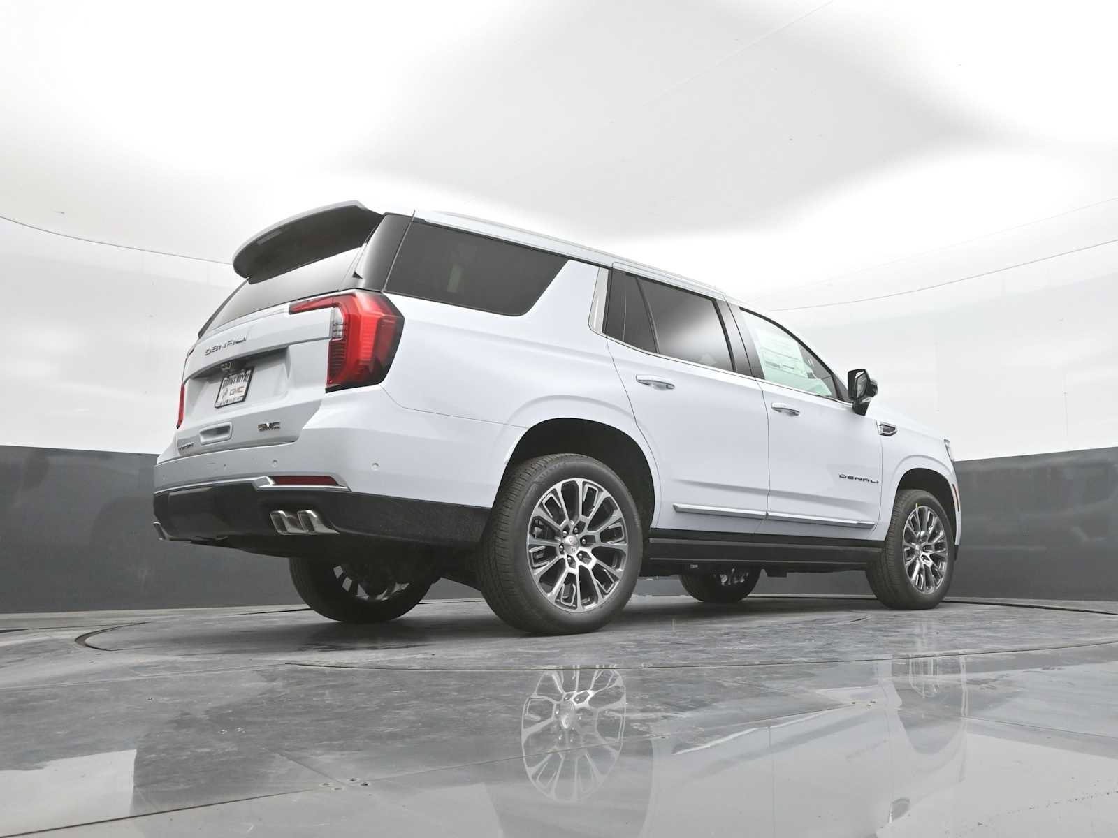 New 2027 GMC Yukon Denali w/ Denali Reserve Package AWD/4WD image 24