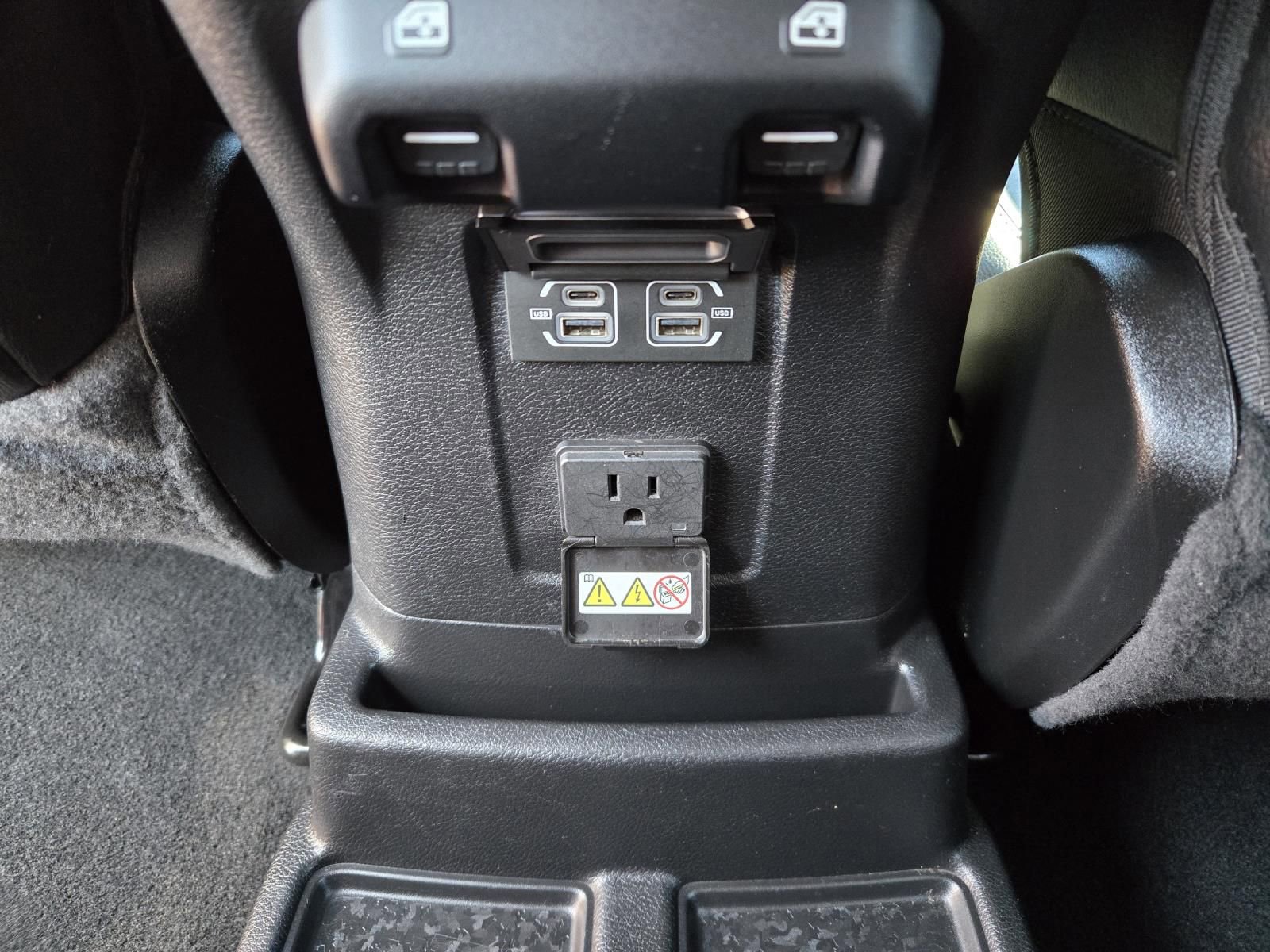 Used 2022 Jeep Wrangler Unlimited Sahara image 29