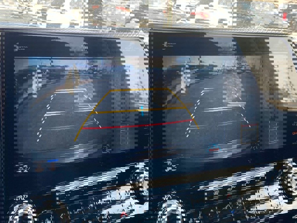 Certified 2022 Toyota Highlander Platinum image 22