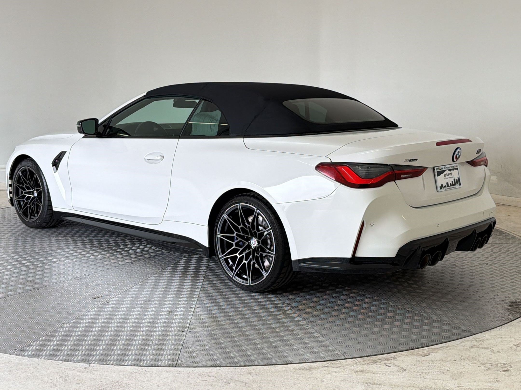 Used 2023 BMW M4 xDrive Competition w/ Executive Package AWD/4WD image 3