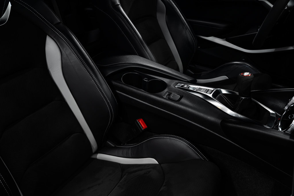 Used 2021 Chevrolet Camaro SS RWD image 30