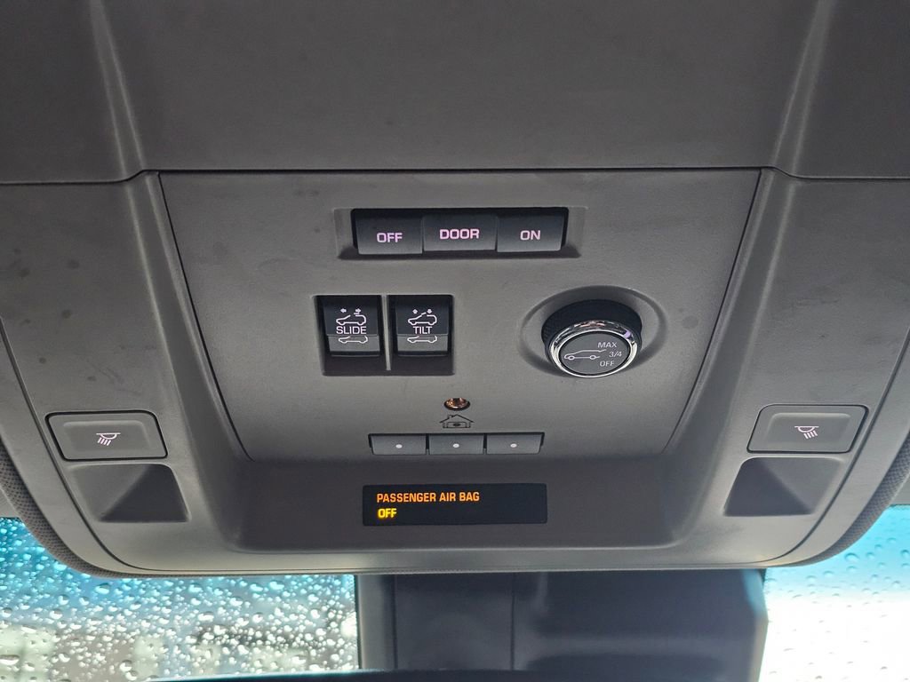 Used 2017 Chevrolet Tahoe LT w/ LT Signature Package image 17