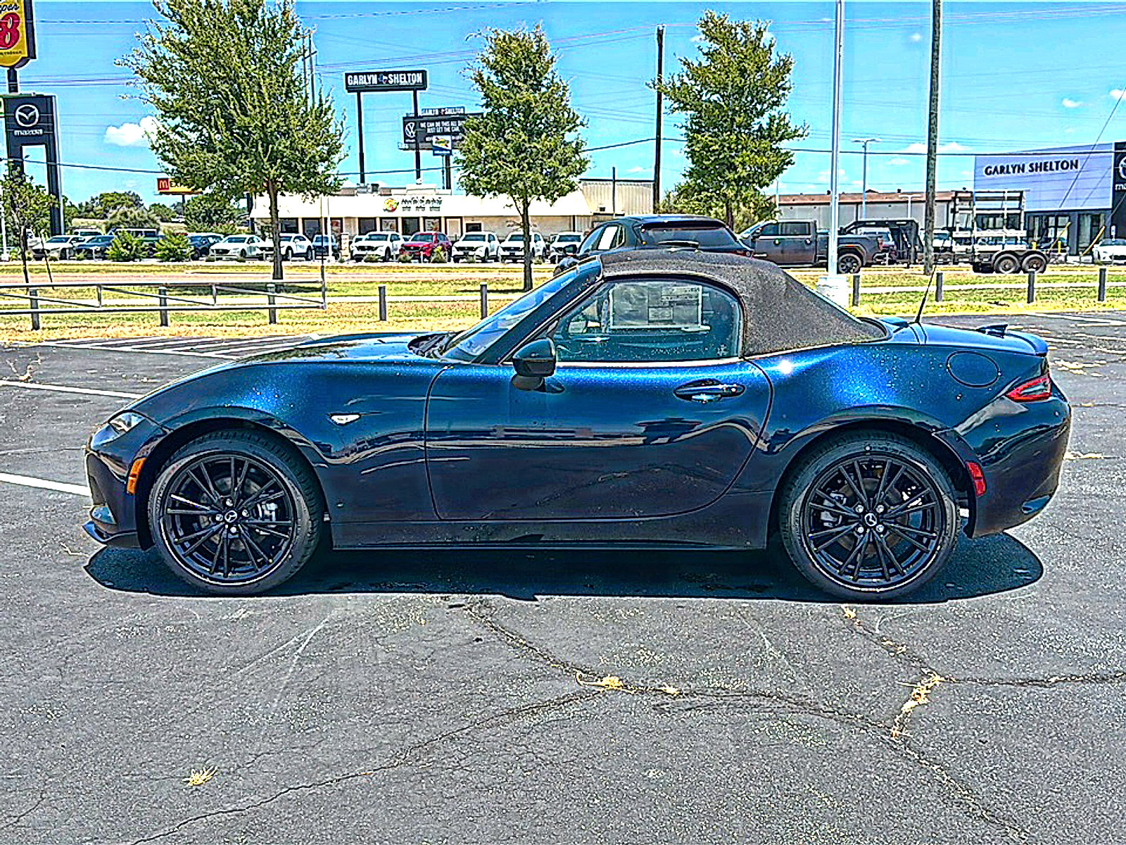 New 2026 MAZDA MX-5 Miata Club w/ Interior Package RWD image 5