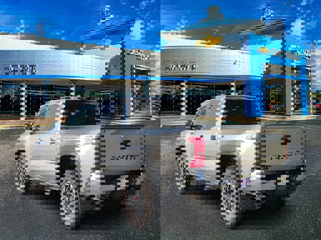 Used 2024 Toyota Tacoma TRD Off-Road w/ TRD Off Road Upgrade Package image 7