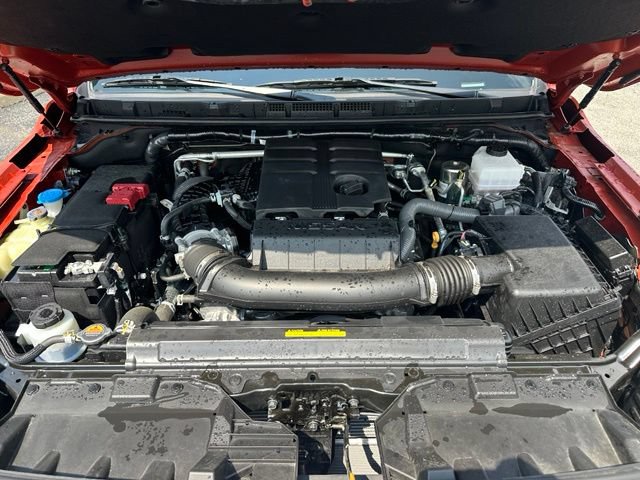 Used 2025 Nissan Frontier PRO-4X w/ Pro Convenience Package AWD/4WD image 12