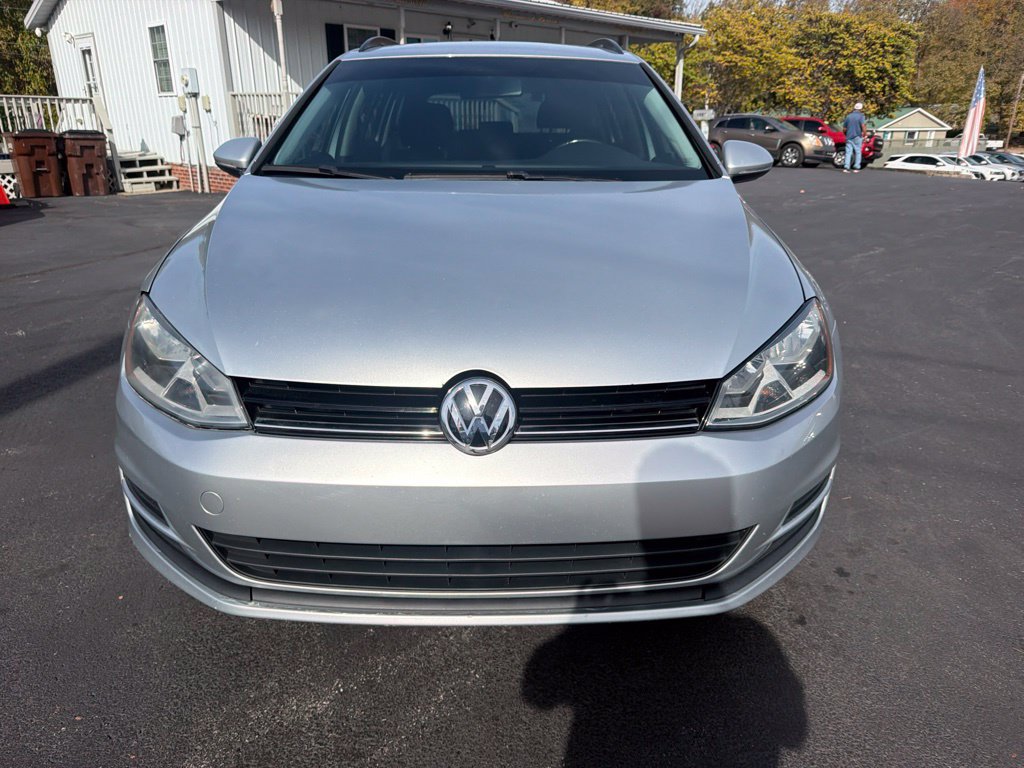 Used 2016 Volkswagen Golf S FWD image 2