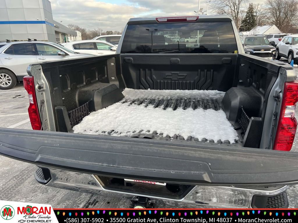 Certified 2025 Chevrolet Silverado 1500 LT image 11
