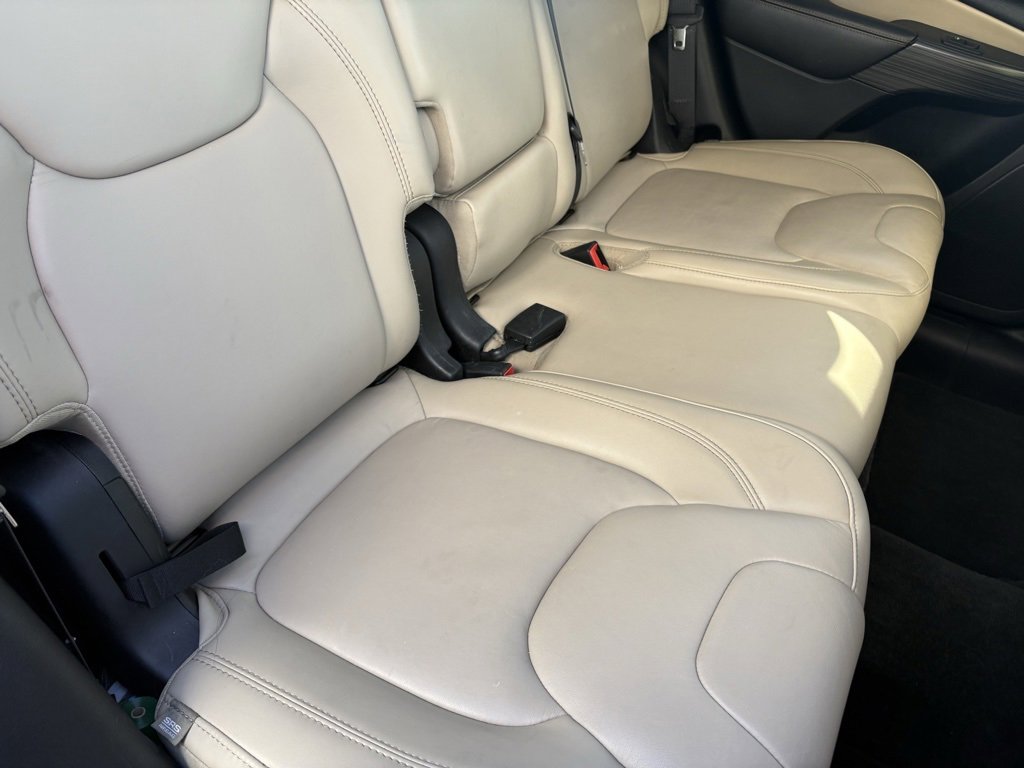 Used 2015 Jeep Cherokee Limited image 30