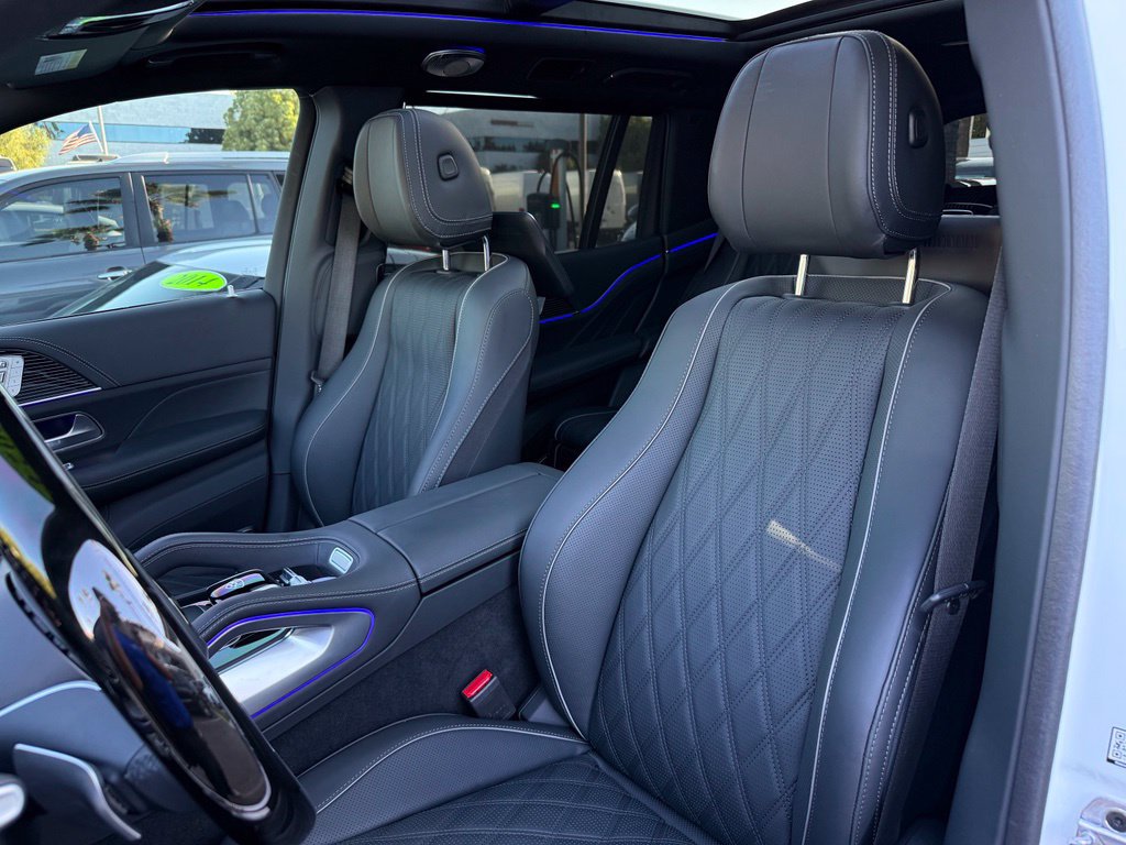 Used 2024 Mercedes-Benz Maybach GLS 600 4MATIC image 16