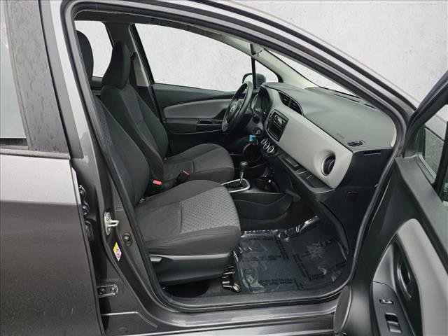 Used 2016 Toyota Yaris SE image 10