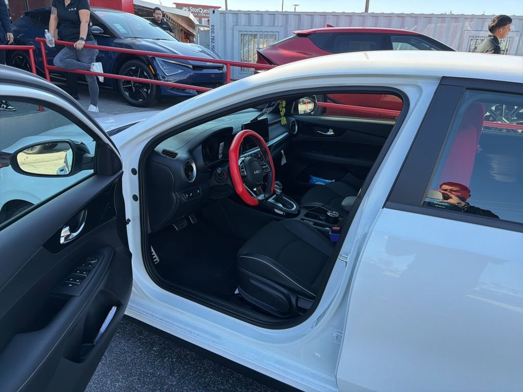 Used 2024 Kia Forte GT-Line image 3