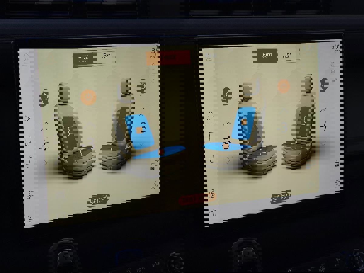 Used 2023 Land Rover Defender 110 75th Limited Edition image 40