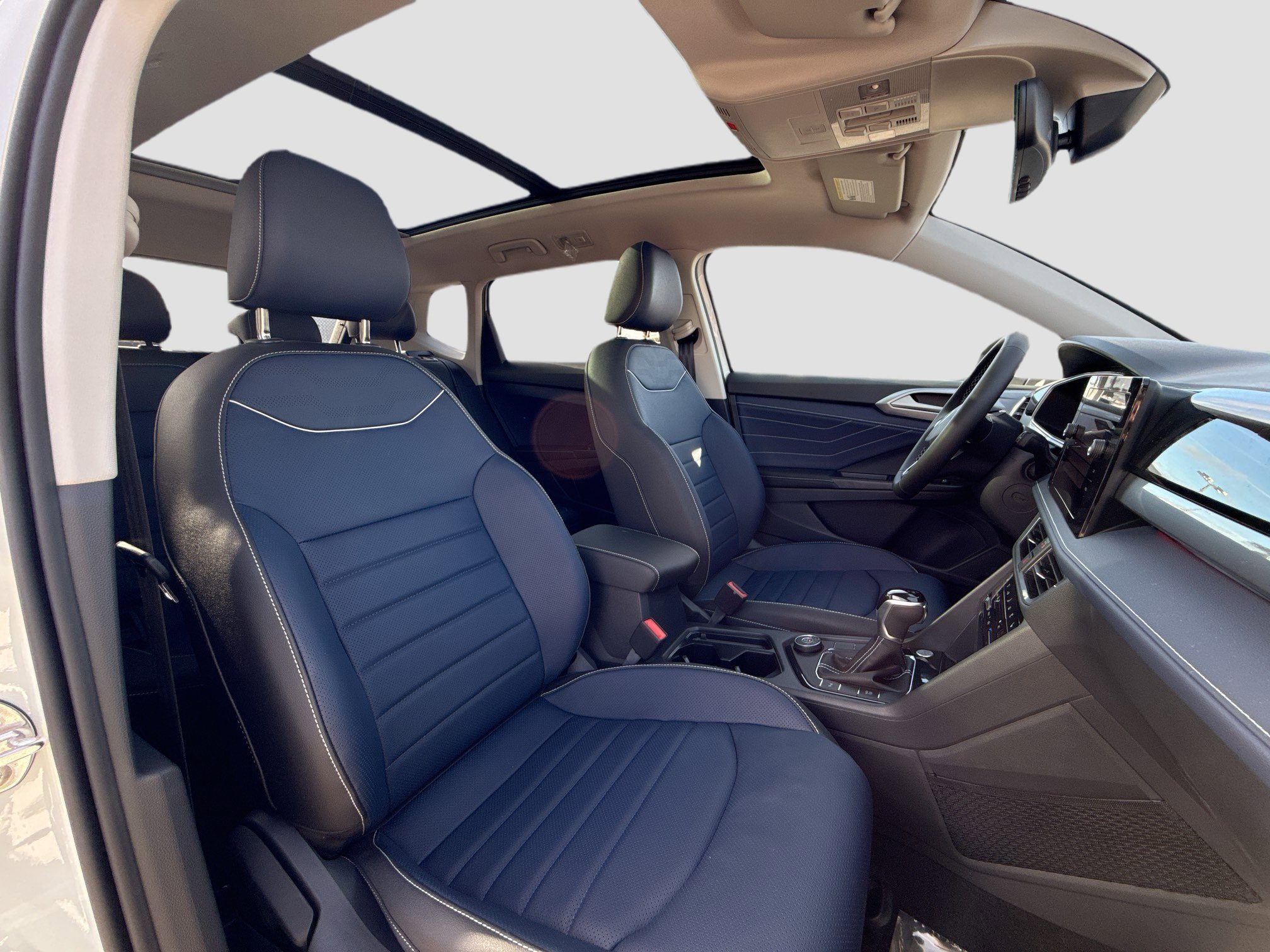 New 2026 Volkswagen Taos SEL AWD/4WD image 14