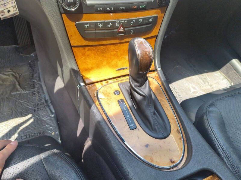 Used 2006 Mercedes-Benz E 350 Sedan image 18