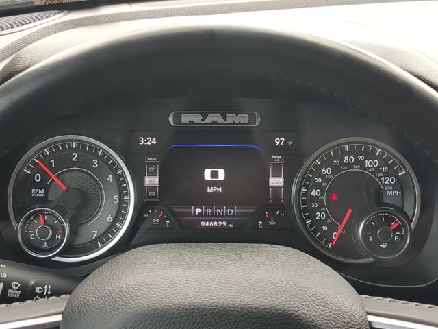 Used 2024 RAM 1500 Big Horn AWD/4WD image 34