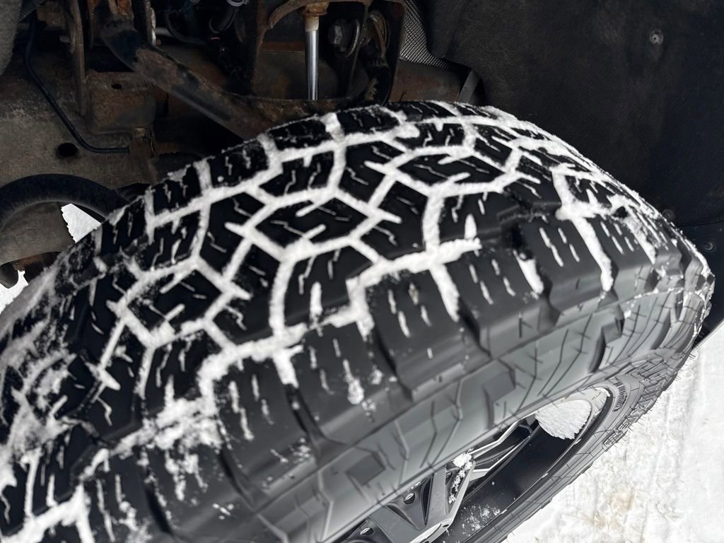 Used 2018 Chevrolet Silverado 2500 LTZ w/ Vortec Plus Package image 27