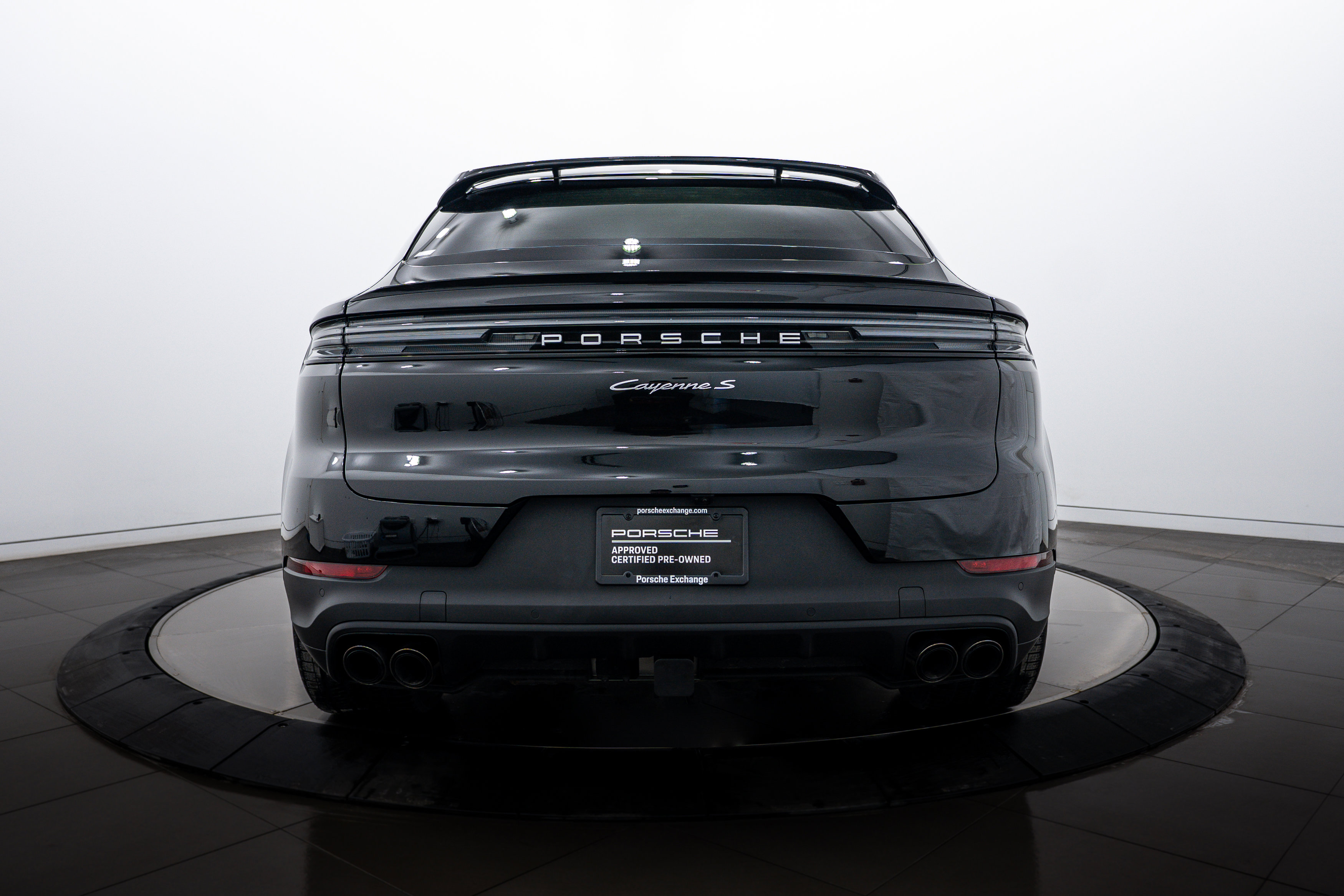 Certified 2025 Porsche Cayenne S image 6