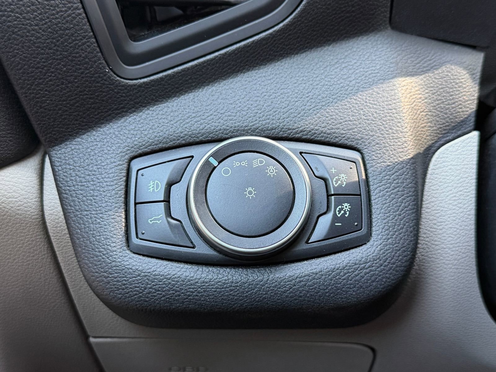 Used 2017 Ford Escape SE image 20