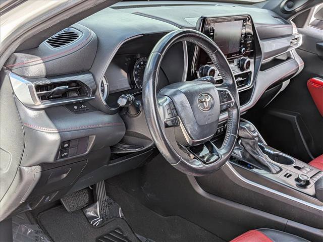 Used 2021 Toyota Highlander XSE image 10