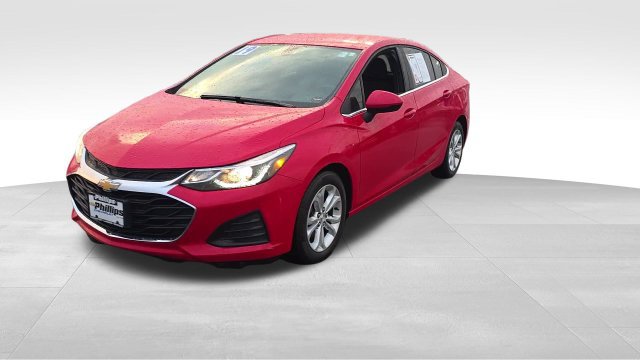 Used 2019 Chevrolet Cruze LT w/ Convenience Package FWD image 17