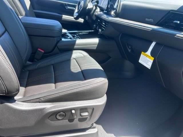 New 2026 Chevrolet Suburban High Country AWD/4WD image 22