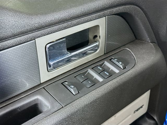 Used 2011 Ford F150 Raptor w/ Raptor Luxury Pkg image 17