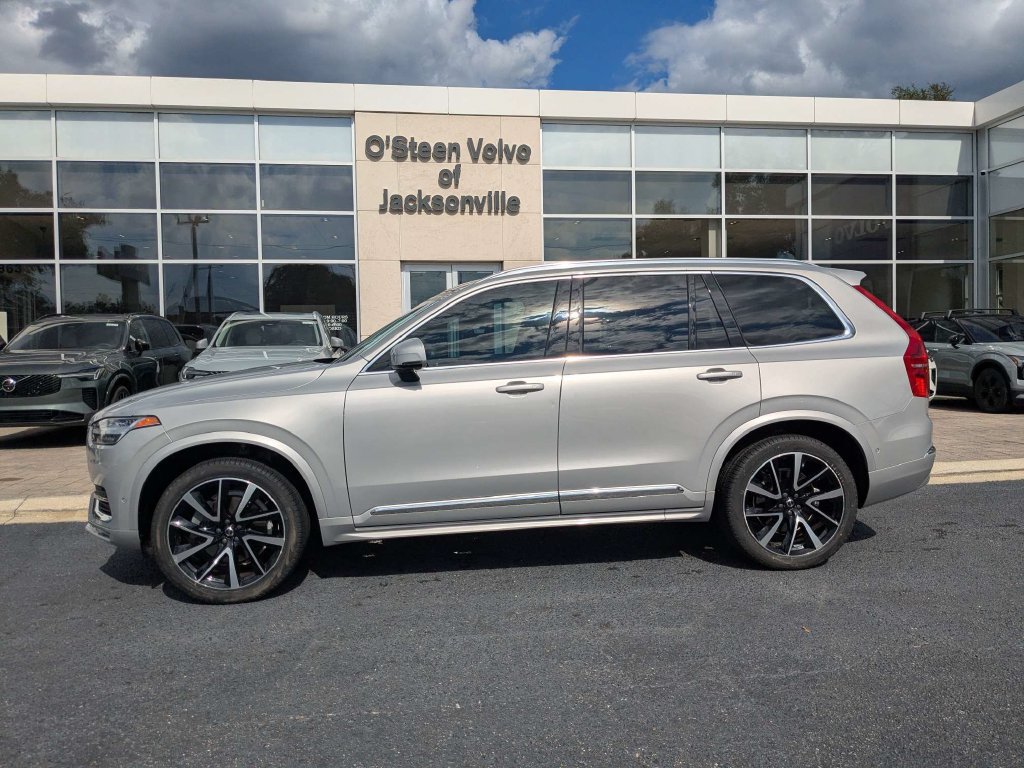 Certified 2023 Volvo XC90 B5 Plus w/ Protection Package Premier AWD/4WD image 3