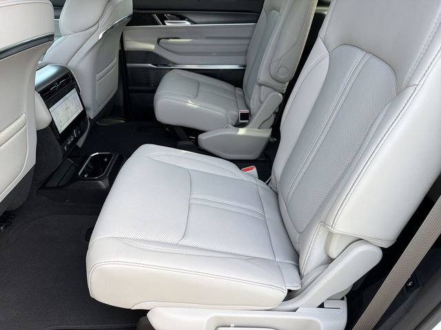 New 2026 Jeep Grand Wagoneer Summit image 20