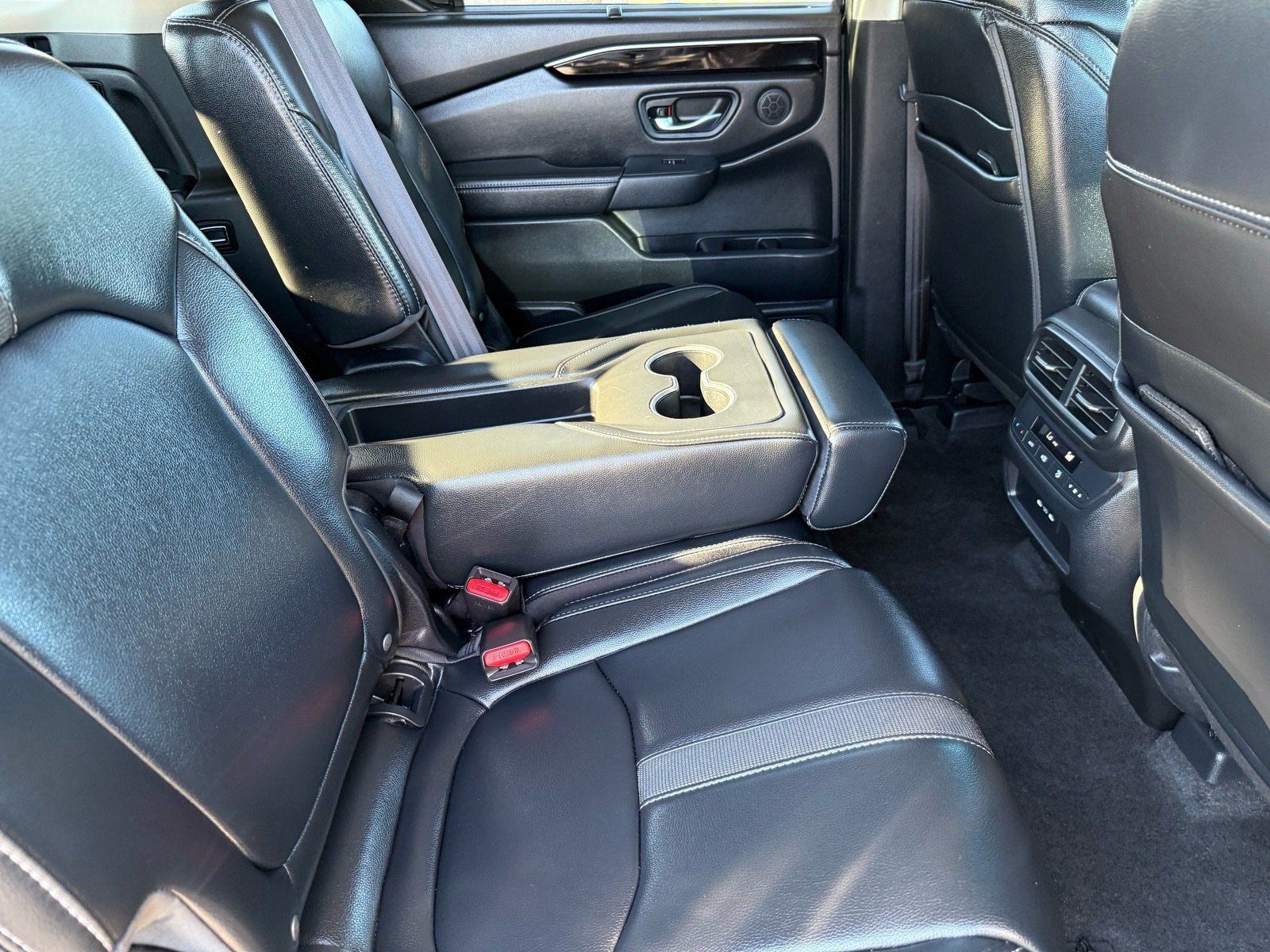 Used 2024 Honda Pilot EX-L image 30