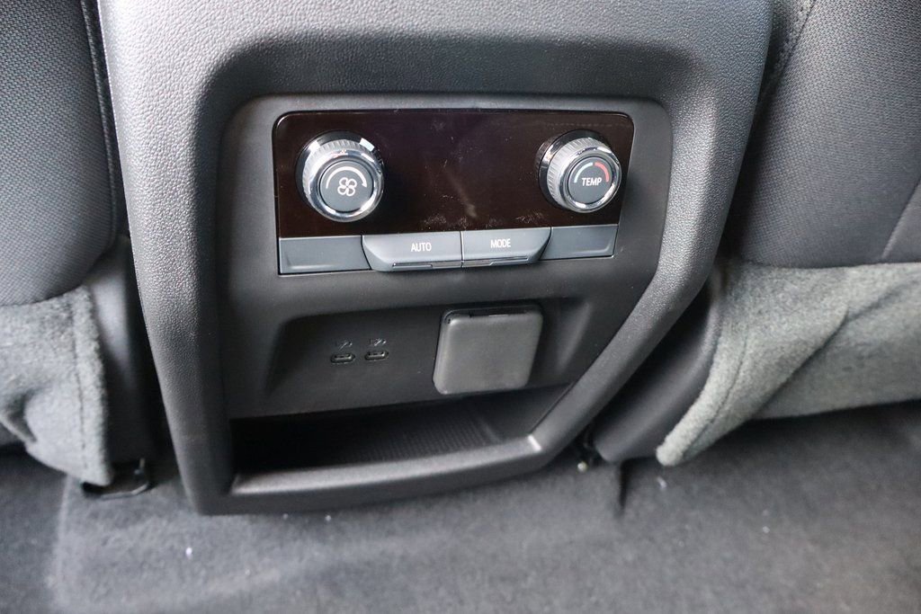 New 2026 Chevrolet Traverse LT w/ Driver Confidence Package image 24