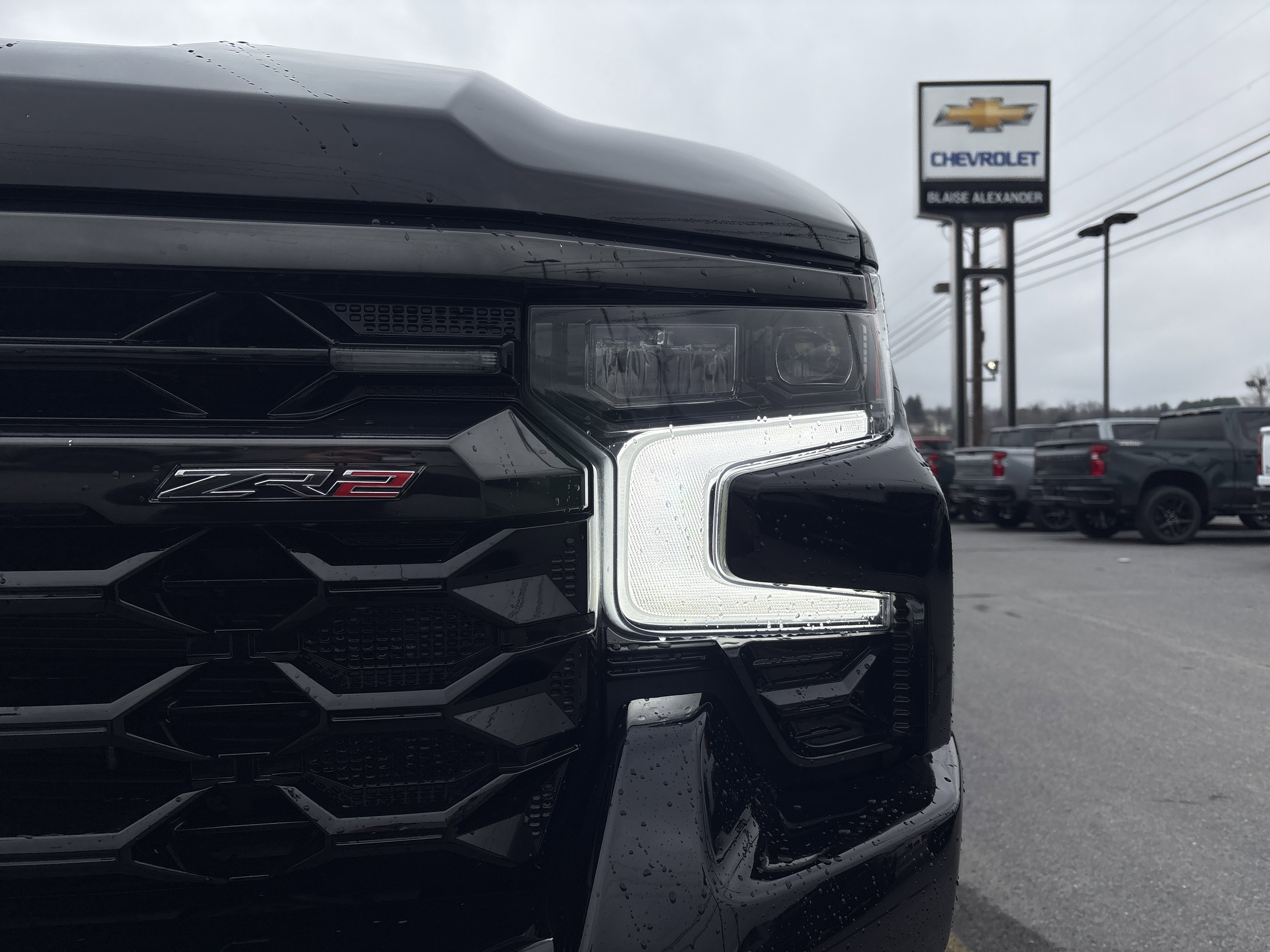 Used 2025 Chevrolet Silverado 1500 ZR2 w/ Technology Package image 38