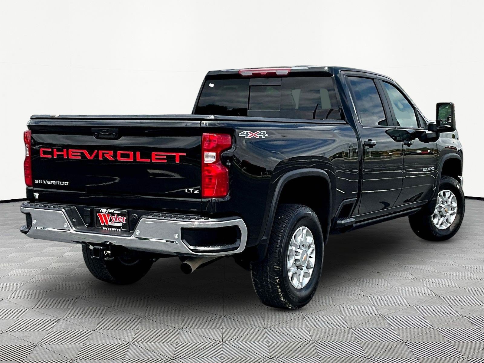 Used 2024 Chevrolet Silverado 3500 LT w/ All Star Edition AWD/4WD image 6