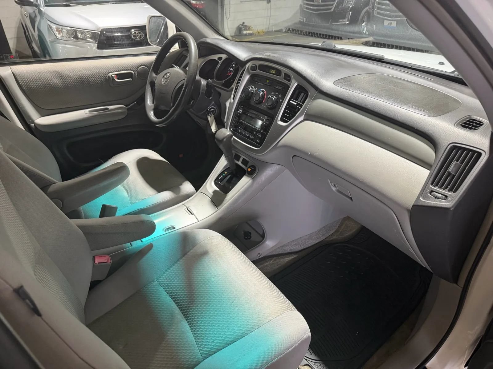 Used 2006 Toyota Highlander 2WD Hybrid image 9