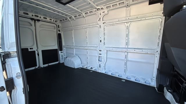 Used 2025 RAM ProMaster 2500 w/ Convenience Group FWD image 33