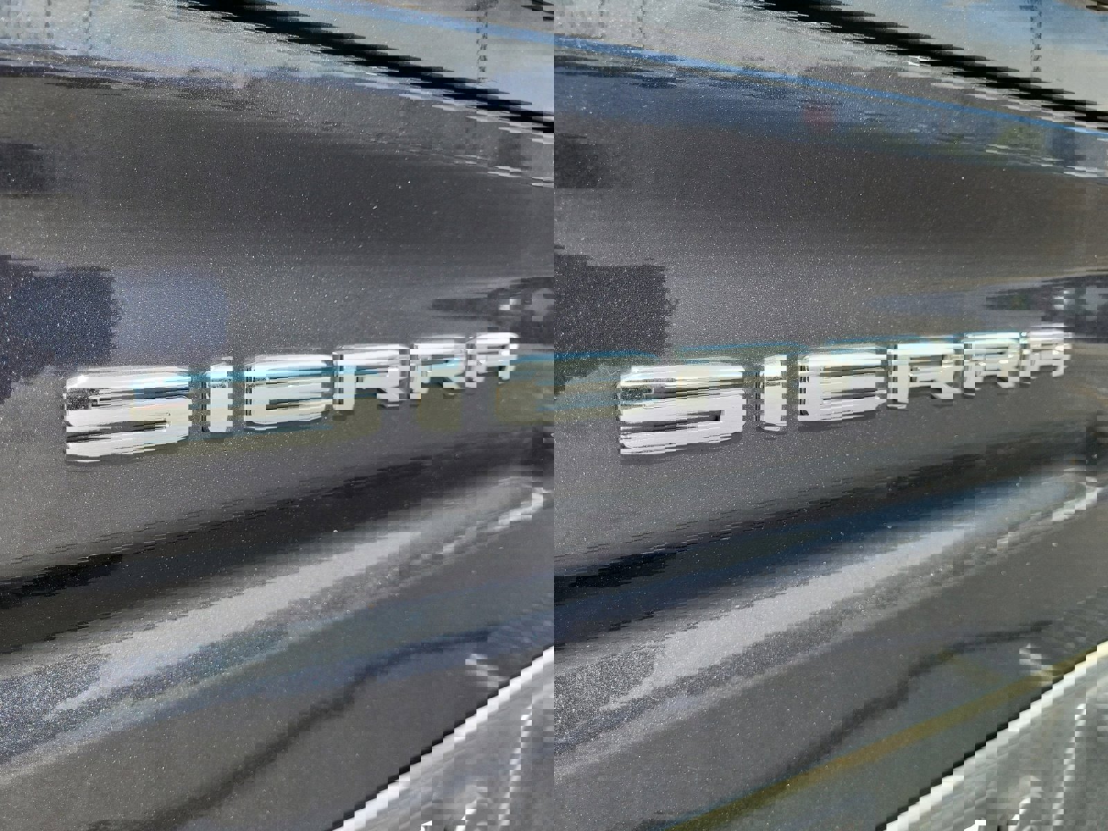 Used 2023 GMC Sierra 1500 SLE image 24