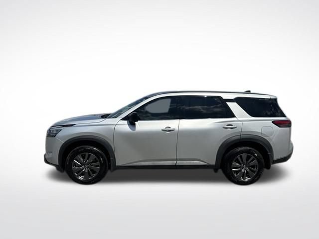 Used 2024 Nissan Pathfinder S FWD image 4