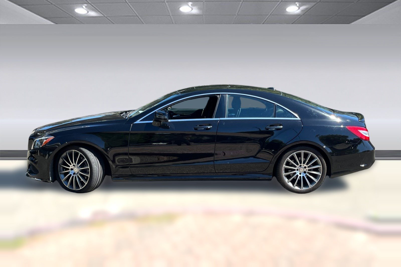 Used 2015 Mercedes-Benz CLS 400 image 2