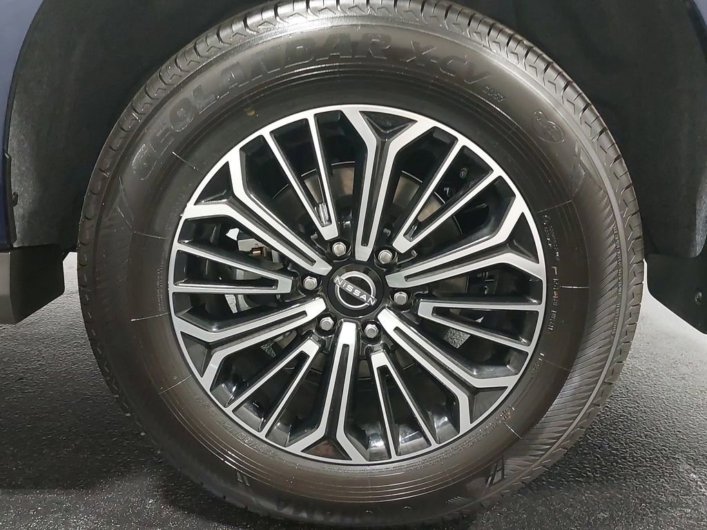 New 2025 Nissan Armada SL w/ Captain's Chari Seat Package image 37