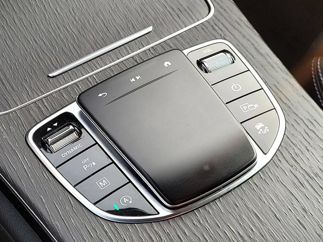 Used 2022 Mercedes-Benz GLC 300 4MATIC image 25