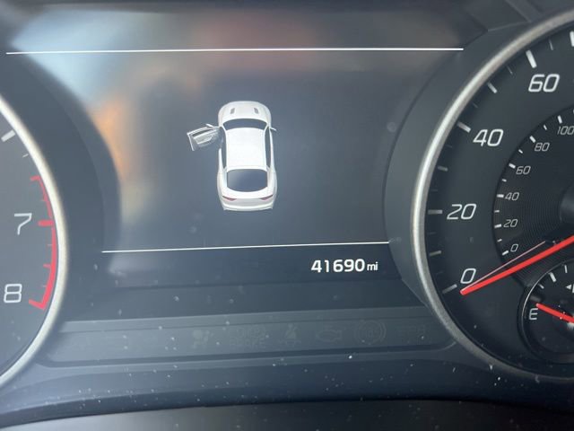 Used 2018 Kia Stinger Premium AWD/4WD image 10
