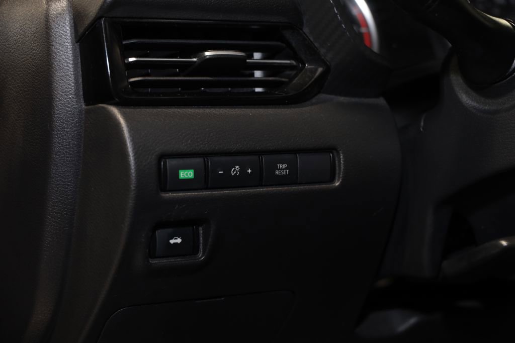 Used 2020 Nissan Sentra S image 19