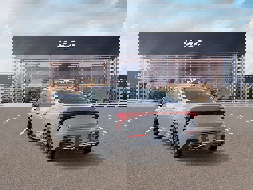 New 2026 Kia K5 GT-Line image 4