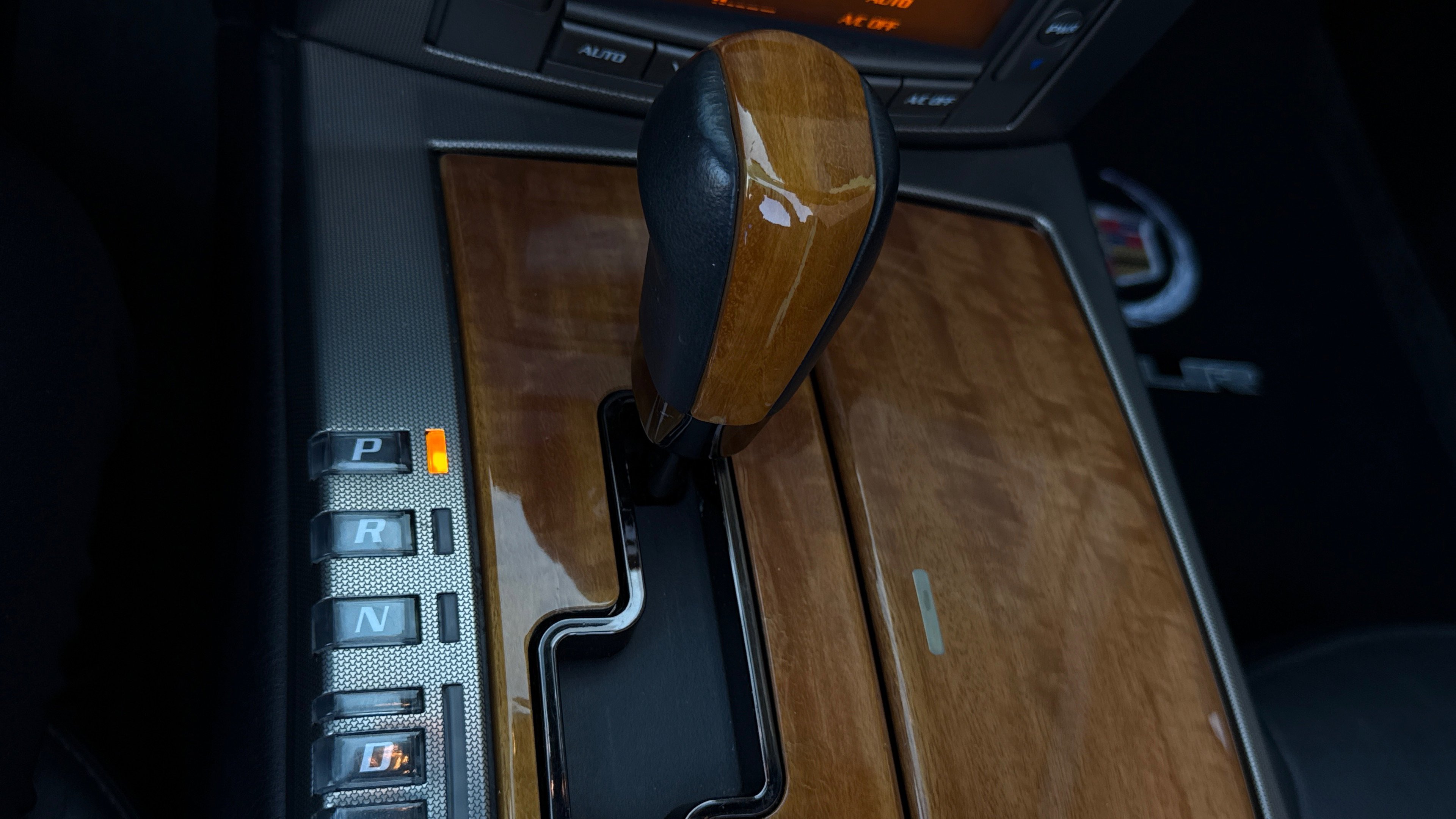 Used 2004 Cadillac XLR image 86