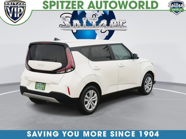 Used 2024 Kia Soul LX image 9