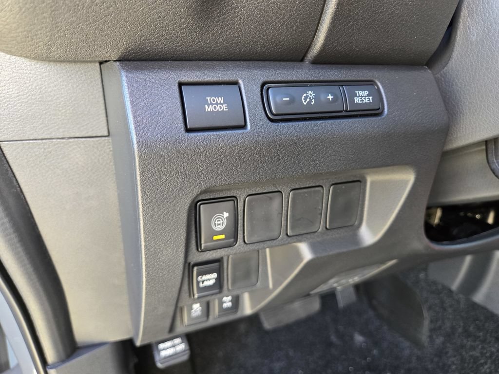 New 2026 Nissan Frontier PRO-4X w/ Tow Package AWD/4WD image 12