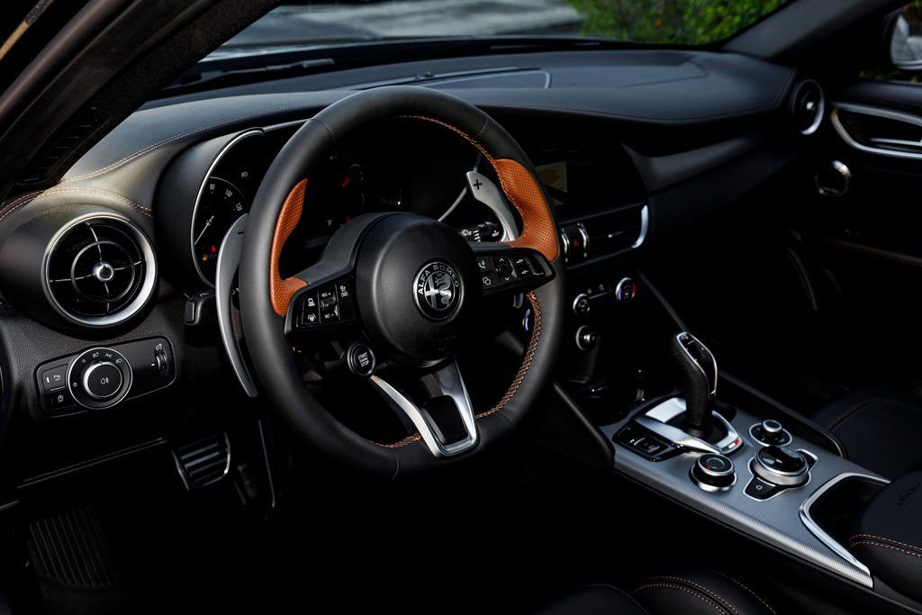 New 2025 Alfa Romeo Giulia AWD w/ Driving Assist Package image 22