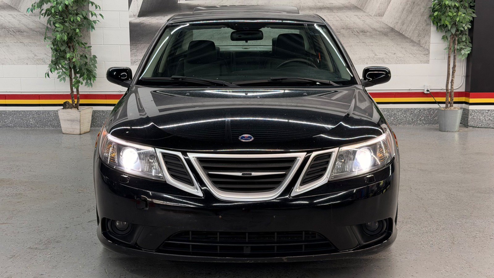 Used 2008 Saab 9-3 2.0T w/ Premium Package FWD image 2