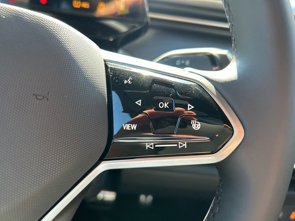 New 2025 Volkswagen ID. Buzz Pro S Plus image 21